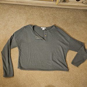Cropped Long Sleeve Top